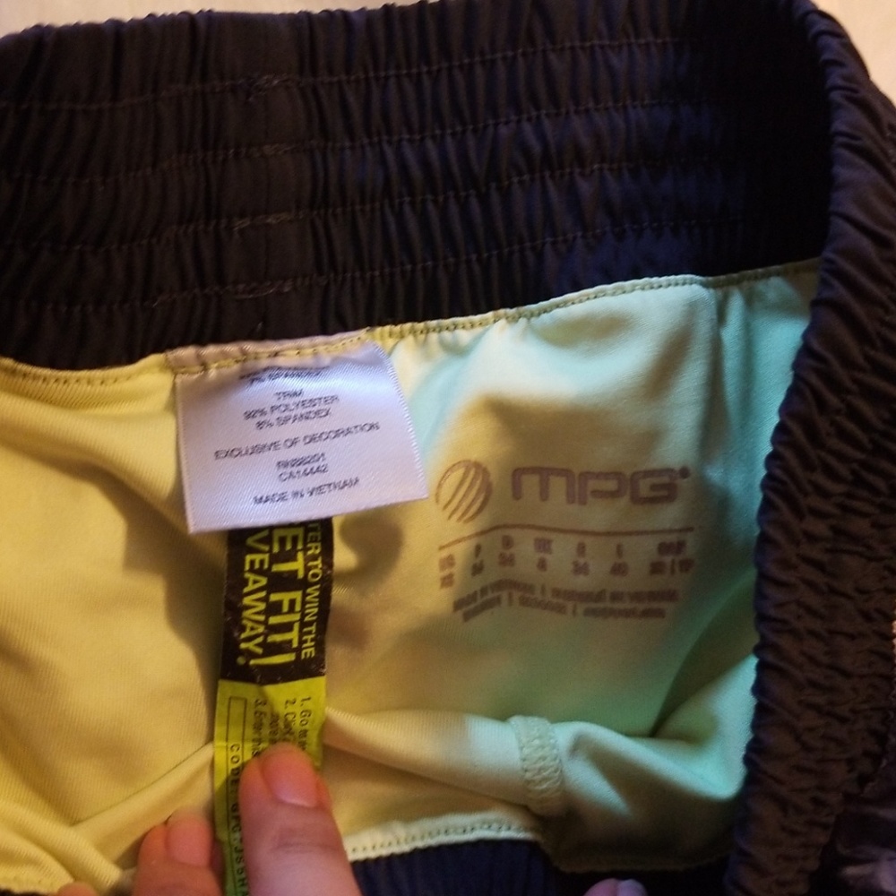 Mpg active shorts - Picture 2 of 3